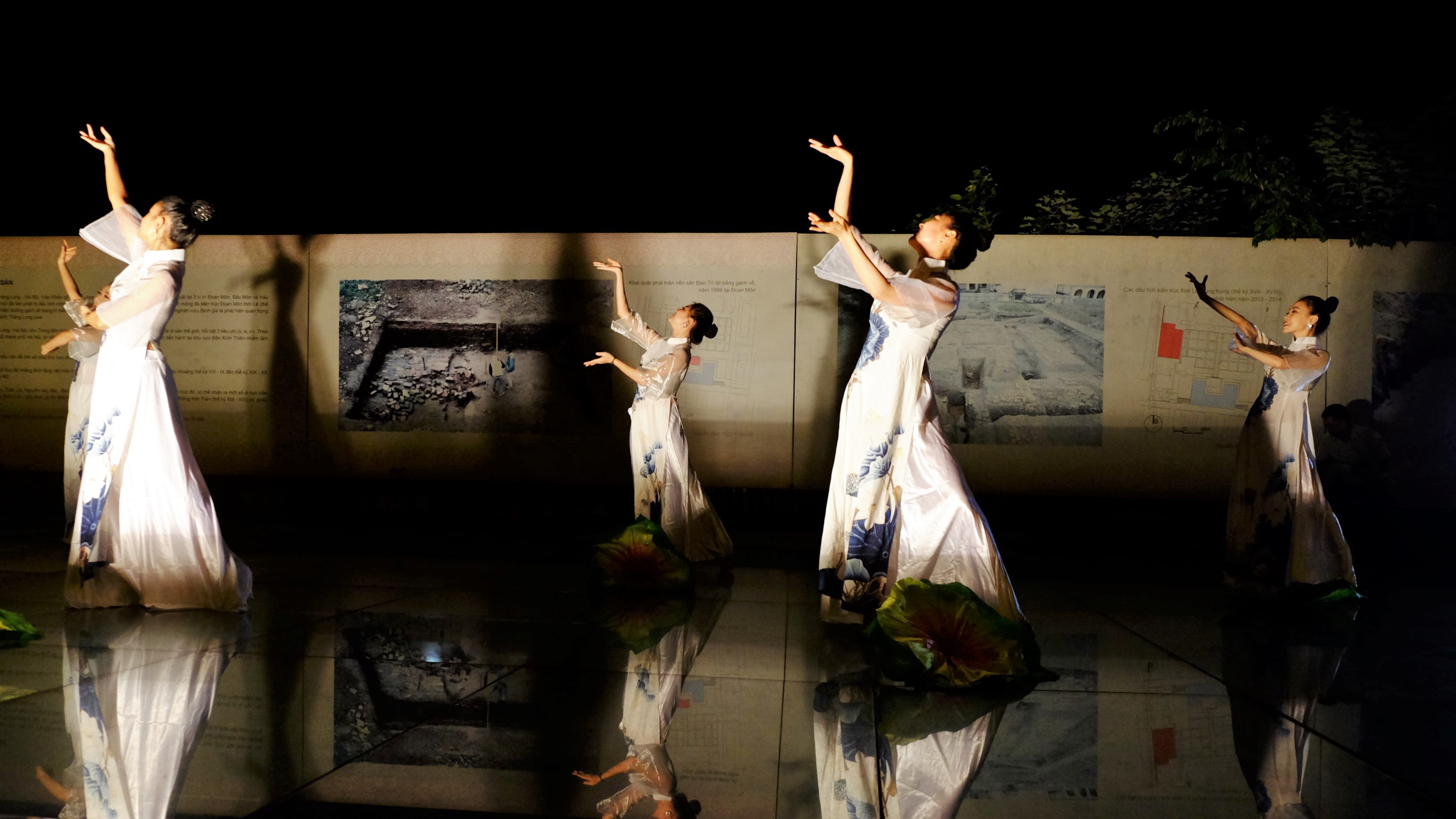 hoang-thanh-thang-long-ve-dem-3.jpg
